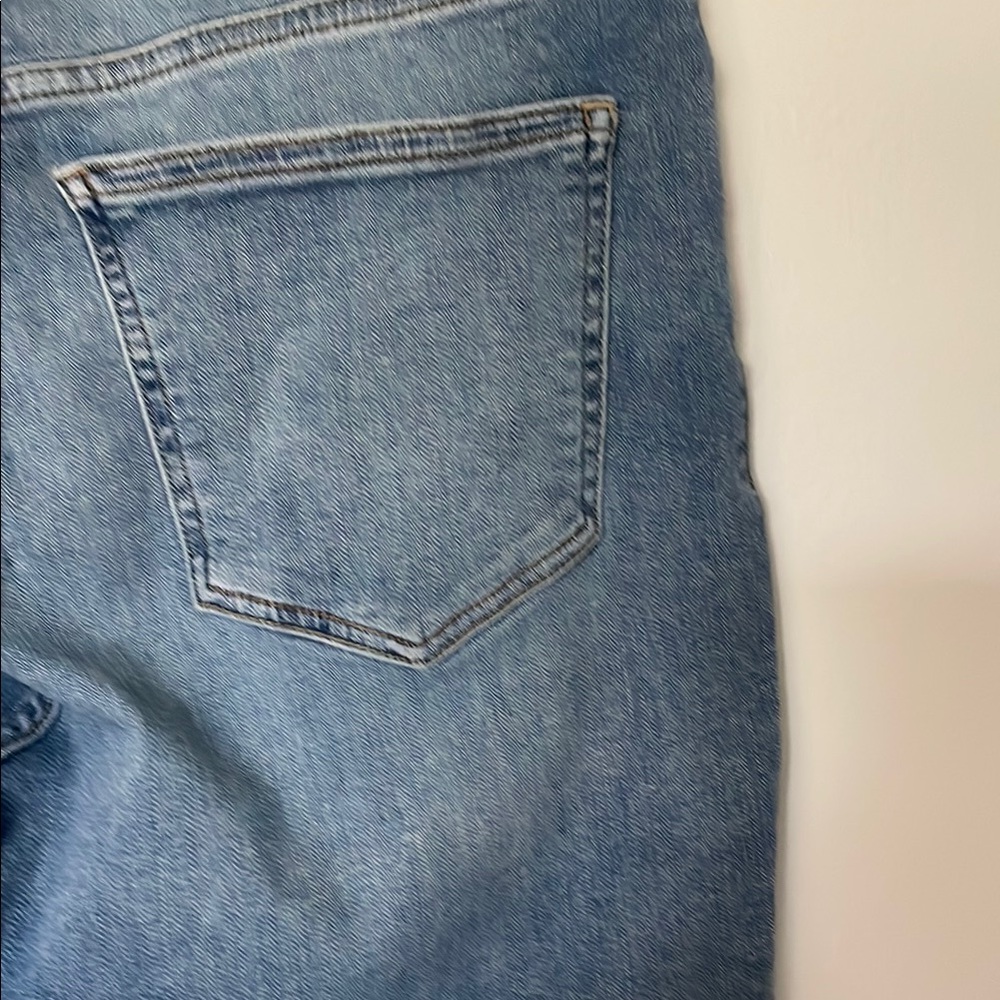 Lucky Brand Jeans Women's 6/28 Ava Mid Rise Crop Medium Blue Denim - Picture 6 of 8